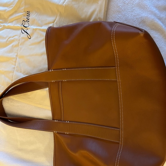 Great condition! Medium Montauk Tote in Rich Oak & $60 adjustable strap - Picture 8 of 16